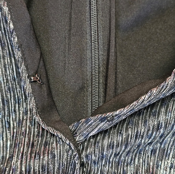 Banana Republic cocktail Metallic silver  dress size 4 - Picture 6 of 8